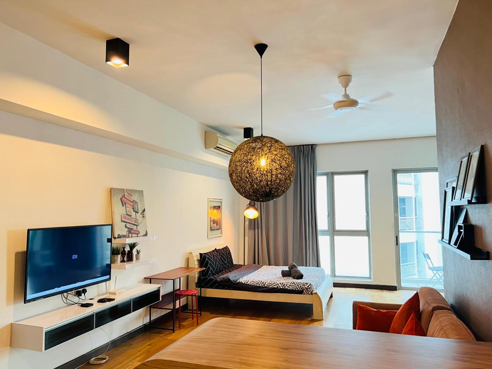 Regalia Spritz Empire Hostel Куала-Лумпур Екстер'єр фото